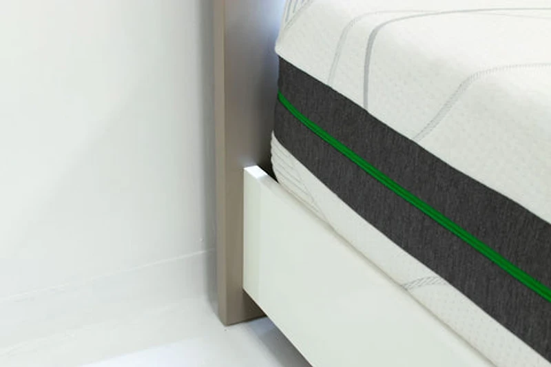 Patricia King Bed