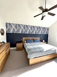 Dovian Queen Bed - Dark Driftwood