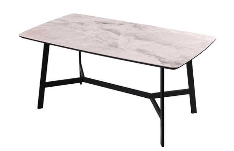 Purus Dining Table
