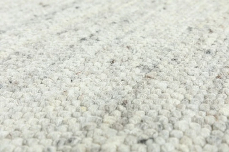 OSHIMA HAND WOVEN RUG STRING