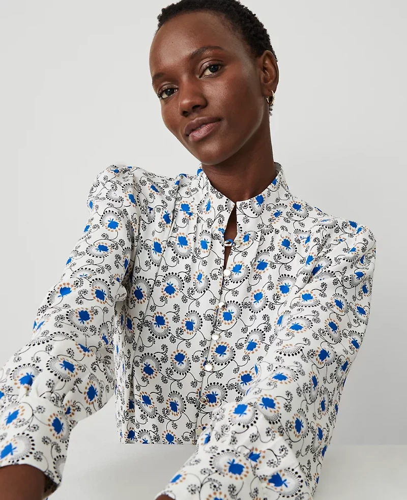 Ann Taylor Floral Multi Button Shirt Size Large Winter White Women's