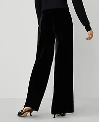Ann Taylor The Petite Perfect Wide-Leg Pant in Drapey Velvet Size 4 Black Women's
