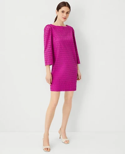 Ann Taylor Eyelet Boatneck Shift Dress Size XS Magenta Shadow Women's