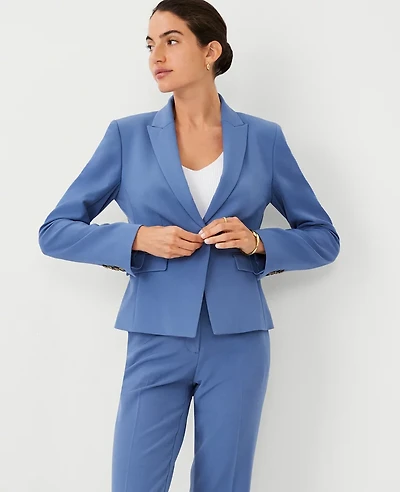 Ann Taylor The Petite Shorter One Button Peak Blazer in Seasonless Stretch Size 4 Precious Sapphire Women's