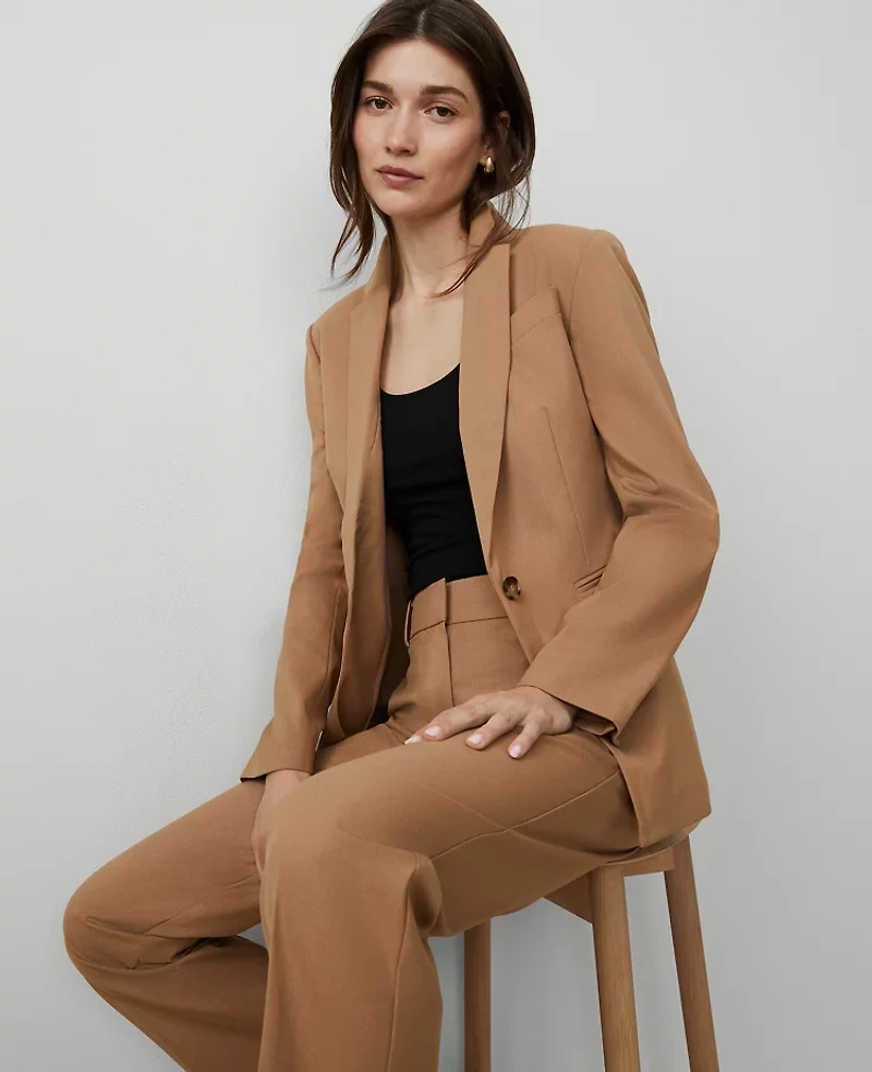 Ann Taylor The Petite Notched One-Button Blazer in Seasonless Stretch Size 2 Perfect Camel Women's