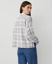 Ann Taylor Weekend Collection Plaid Oversized Cropped Pocket Shirt Size XL Night Sky Women's
