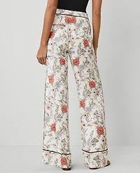 Ann Taylor The Trouser Pant in Floral Size 6 Winter White Women's