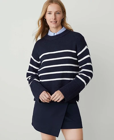 Ann Taylor Petite Weekend Collection Striped Relaxed Sweater Size Medium Navy/White Women's