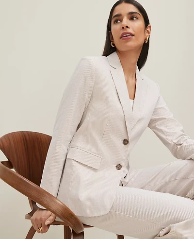 Ann Taylor The Long Notched Two Button Blazer in Seersucker Size 0 Cappuccino Tan Women's
