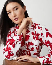 Ann Taylor Petite Tropical Silky Camp Shirt Size Medium Bright Cherry B Women's