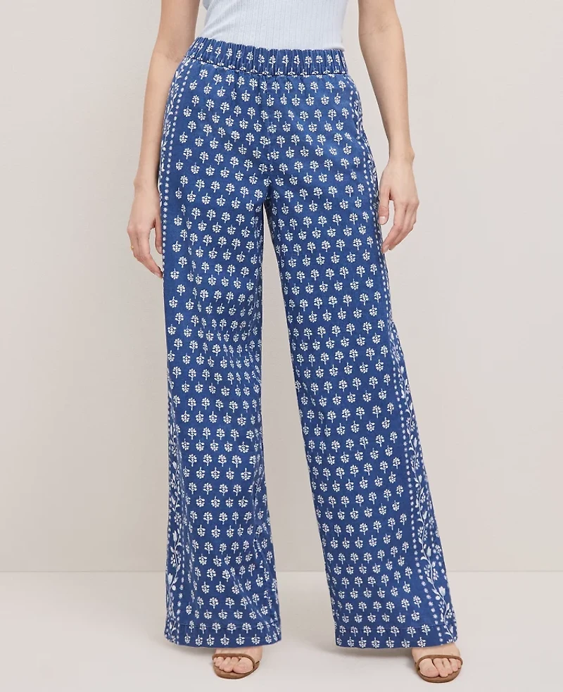 Ann Taylor Weekend Collection Pull-On Wide Leg Pant in Petal Print Size XL Blue Women's