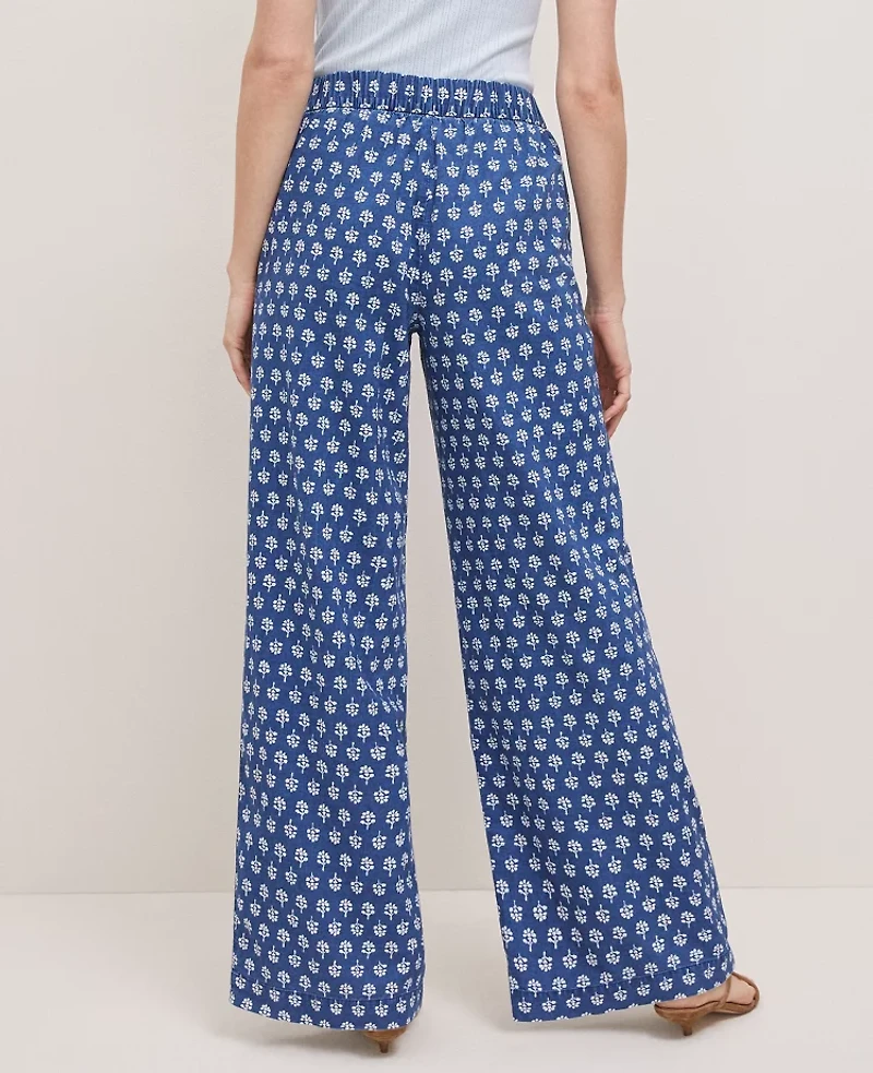 Ann Taylor Weekend Collection Pull-On Wide Leg Pant in Petal Print Size XL Blue Women's