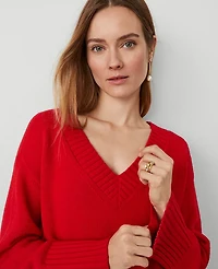 Ann Taylor Oversized V-Neck Sweater Size Medium Iconic Red Women's