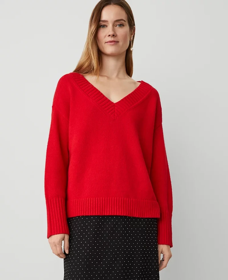 Ann Taylor Oversized V-Neck Sweater Size Medium Iconic Red Women's