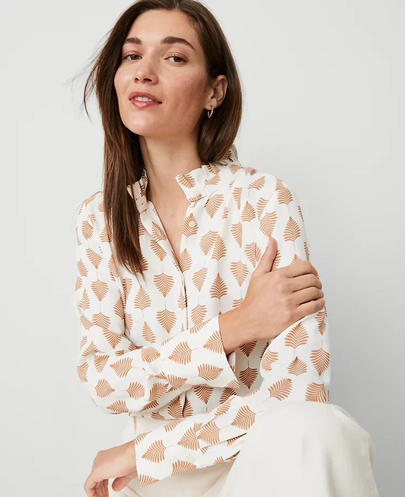 Ann Taylor Fern Ruffle Neck Blouse Size Medium Winter White - Perfect Came Women's