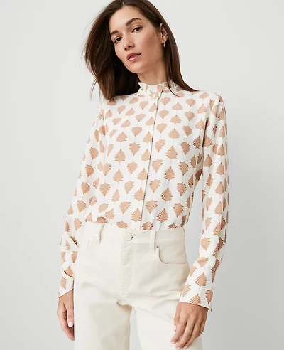 Ann Taylor Fern Ruffle Neck Blouse Size Medium Winter White - Perfect Came Women's