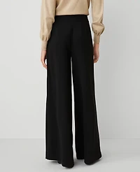 Ann Taylor The Dramatic Wide-Leg Crepe Pant Size 12 Black Women's