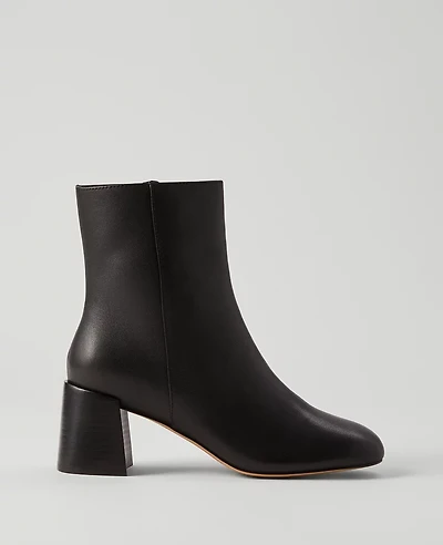 Ann Taylor Flare Heel Leather Bootie Size 9 1/2 Black Women's
