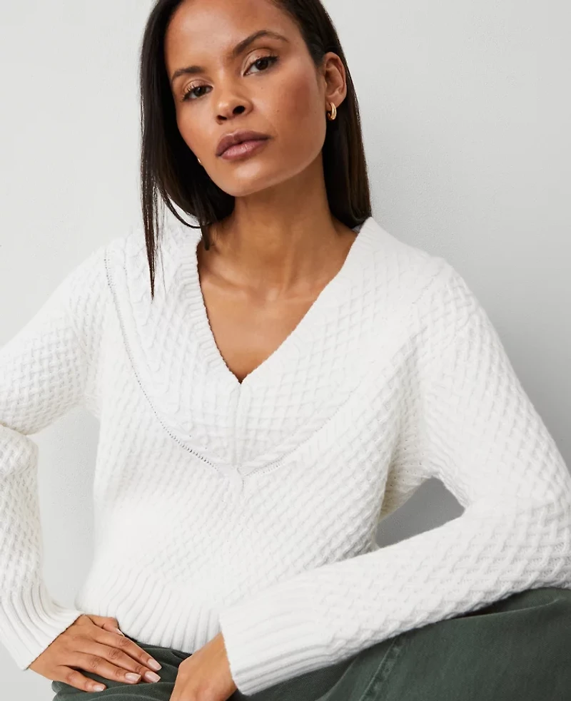 Ann Taylor Geo Stitch V-Neck Sweater Women's