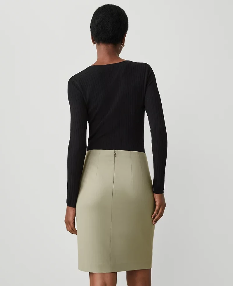 Ann Taylor The Side-Vent Pencil Skirt Size 4 Seagrass Women's