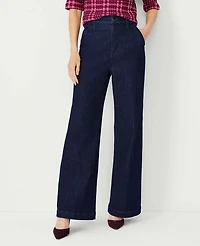 Ann Taylor High Rise Trouser Jeans in Classic Rinse Wash Size 6 Women's