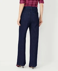 Ann Taylor High Rise Trouser Jeans in Classic Rinse Wash Size 6 Women's