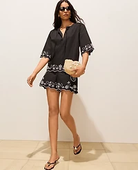 Ann Taylor The Petite Side Zip Scalloped Short Size 00 Black Women's