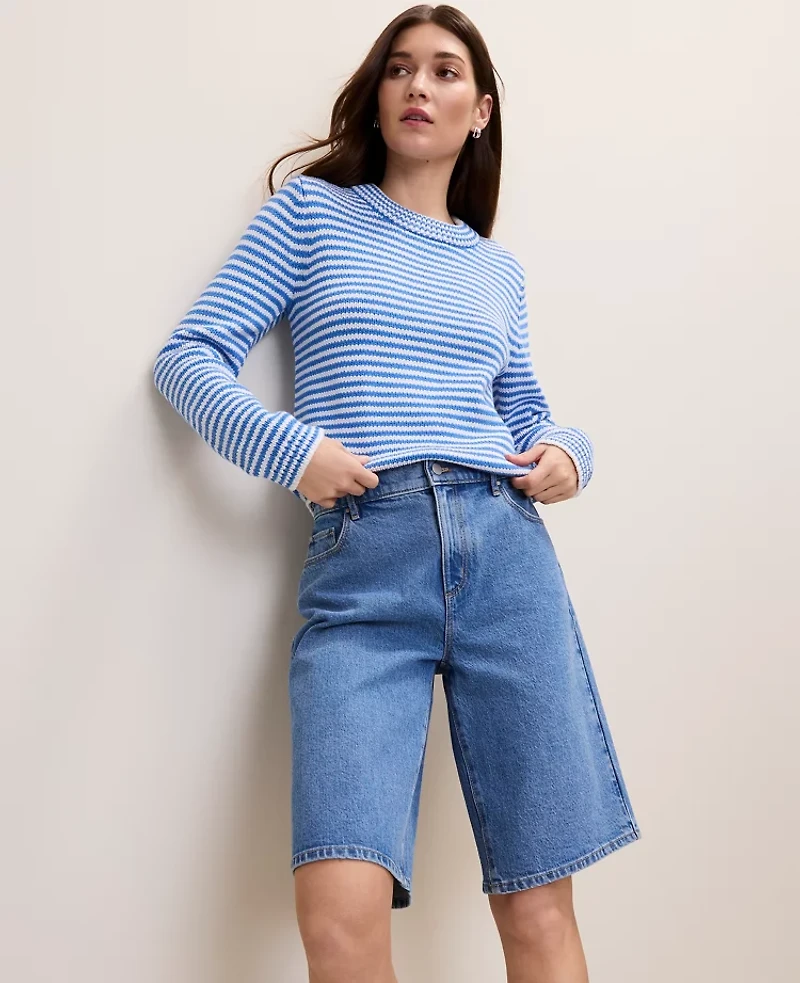 Ann Taylor The Petite Bermuda Short Classic Mid Wash Women's