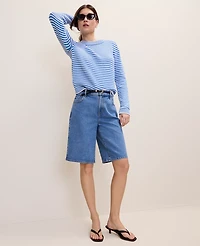 Ann Taylor The Petite Bermuda Short Classic Mid Wash Women's