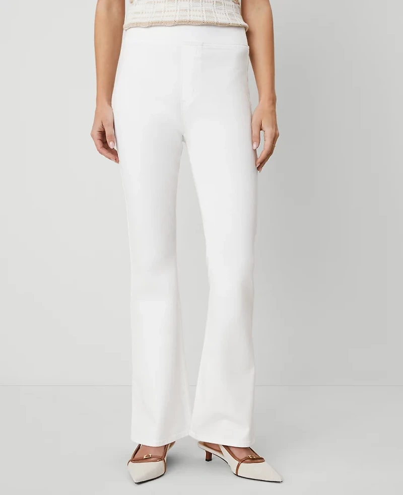 Ann Taylor The Petite Pull-On Flare Jean Size 16 White Women's