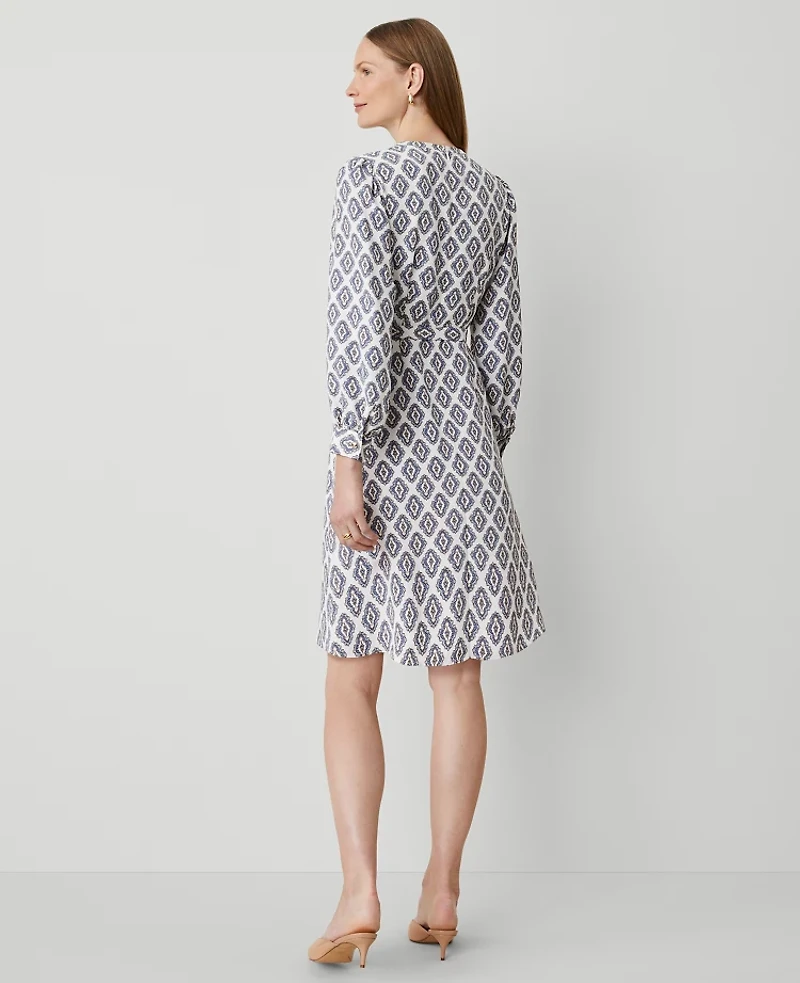 Ann Taylor Petite Foulard Flare Dress Size 2 Winter White Women's