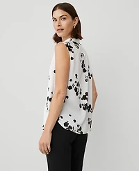 Ann Taylor Floral Satin Sleeveless Shirt Size Medium Winter White- Black Women's