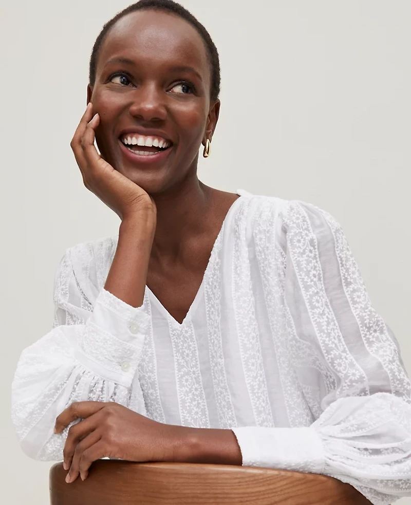 Ann Taylor Petite Embroidered V-Neck Popover Top Size Large White Women's