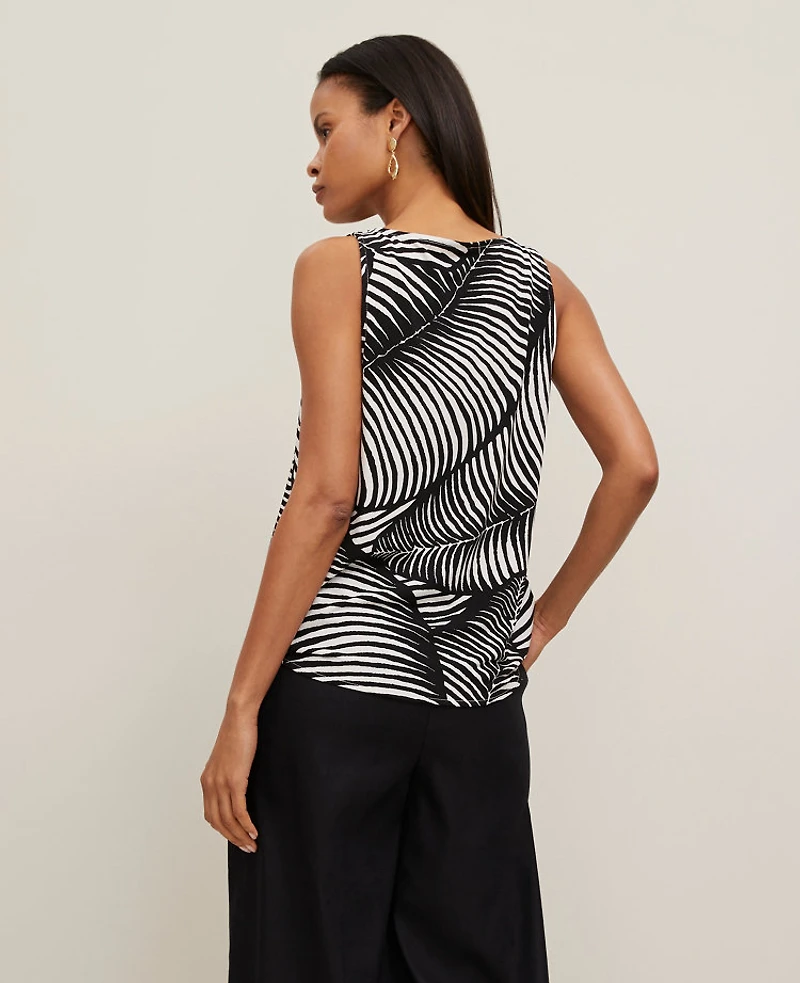 Ann Taylor Mixed Media V-Neck Tank Top in Palm Print Size Medium Black Women's