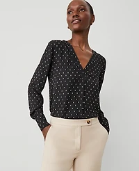 Ann Taylor Geo V-Neck Mixed Media Top Size Large Black Women's