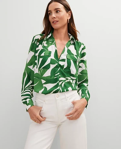 Ann Taylor Floral Camp Shirt Size Medium Leafy Green Women's