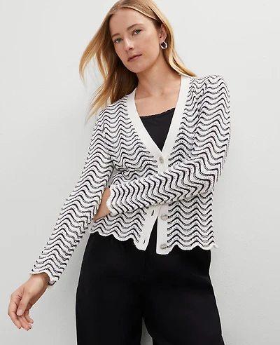 Ann Taylor Scalloped V-Neck Cardigan Size XS White/Navy Women's