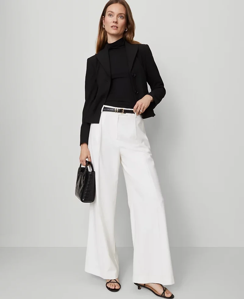 Ann Taylor The Shorter Two Button Blazer Bi-Stretch Women's