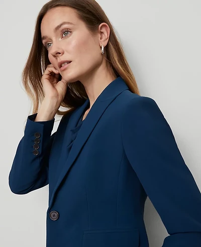 Ann Taylor The Petite Shorter One Button Blazer in Fluid Crepe Size 12 Moonlit Backdrop Women's