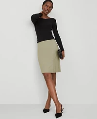 Ann Taylor The Petite Side-Vent Pencil Skirt Size 10 Seagrass Women's