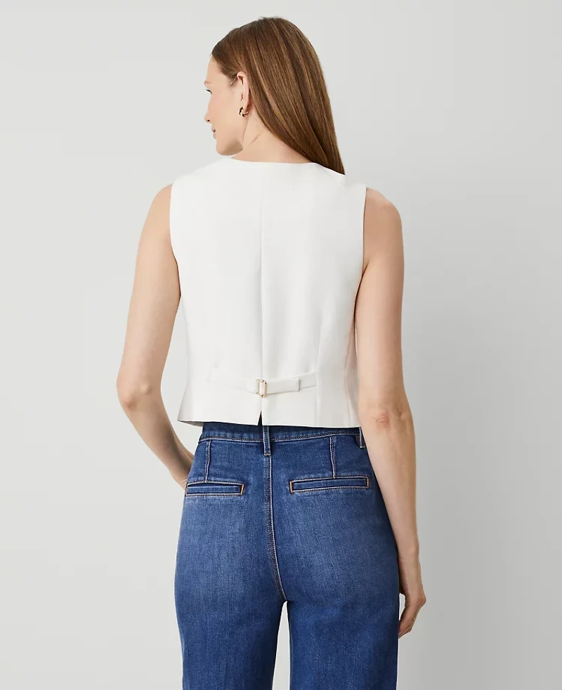 Ann Taylor Crinkle Crepe Cropped Vest Size 10 Winter White Women's