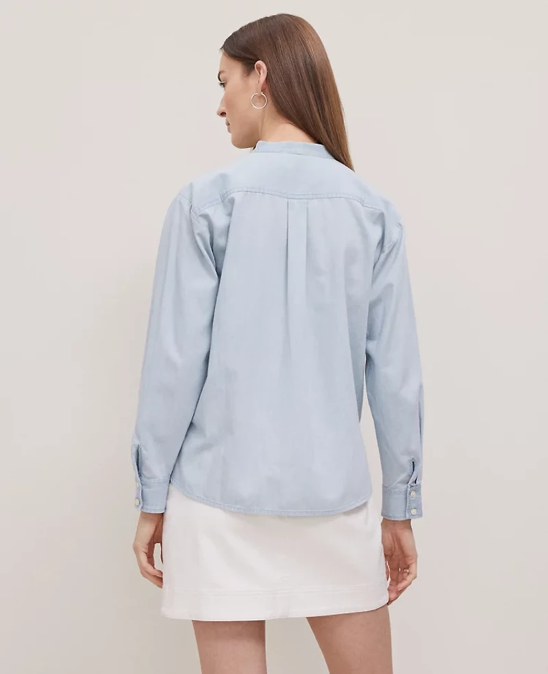 Ann Taylor Weekend Collection Shirt Size Large Light Wash Blue Chambray Women's