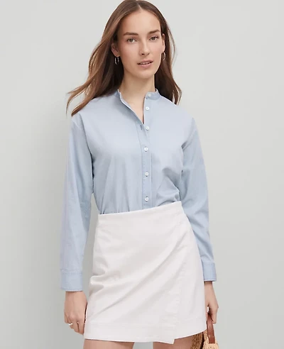 Ann Taylor Weekend Collection Shirt Size Large Light Wash Blue Chambray Women's