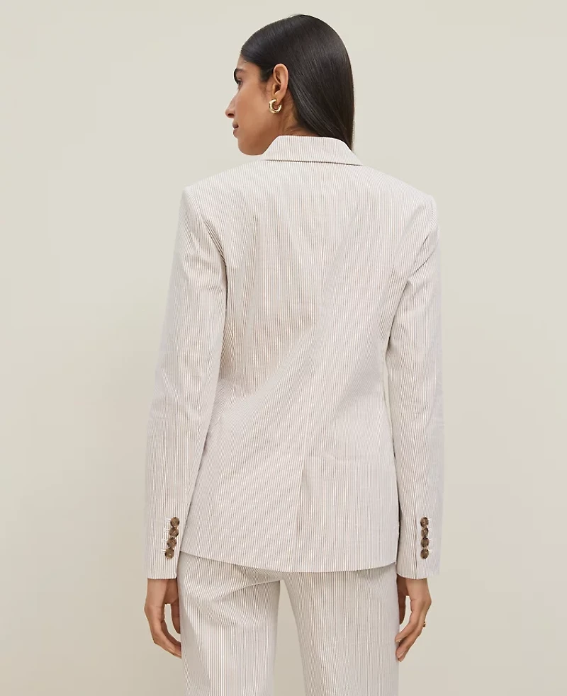 Ann Taylor The Petite Long Notched Two Button Blazer in Seersucker Size 4 Cappuccino Tan Women's