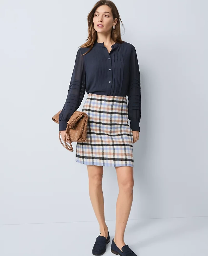 Ann Taylor Weekend Collection Pintucked Button Down Shirt Women's