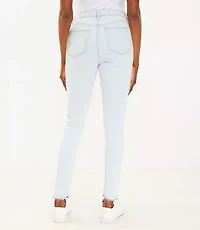 Curvy Unpicked Hem High Rise Skinny Jeans in Soft Washed Blue