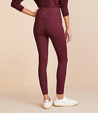 Lou & Grey Heathered Luvstretch Side Pocket 7/8 Leggings