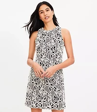 Petite Crochet Lace Shift Dress