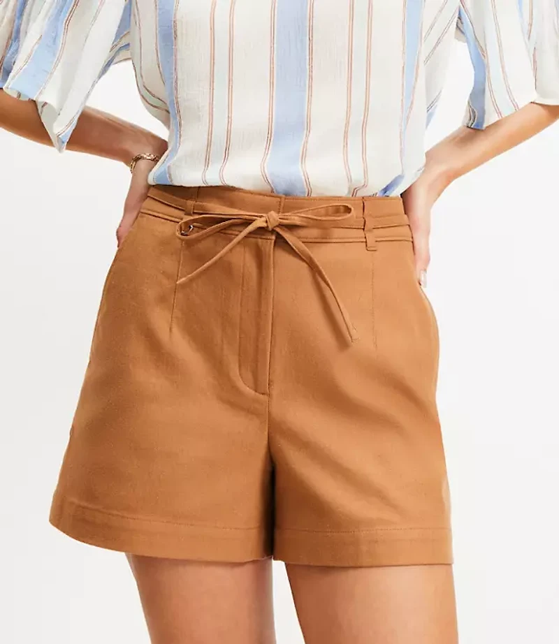 Petite Belted Shorts in Twill