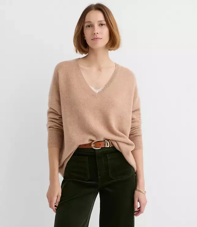 Petite Relaxed V-Neck Cashmere Sweater